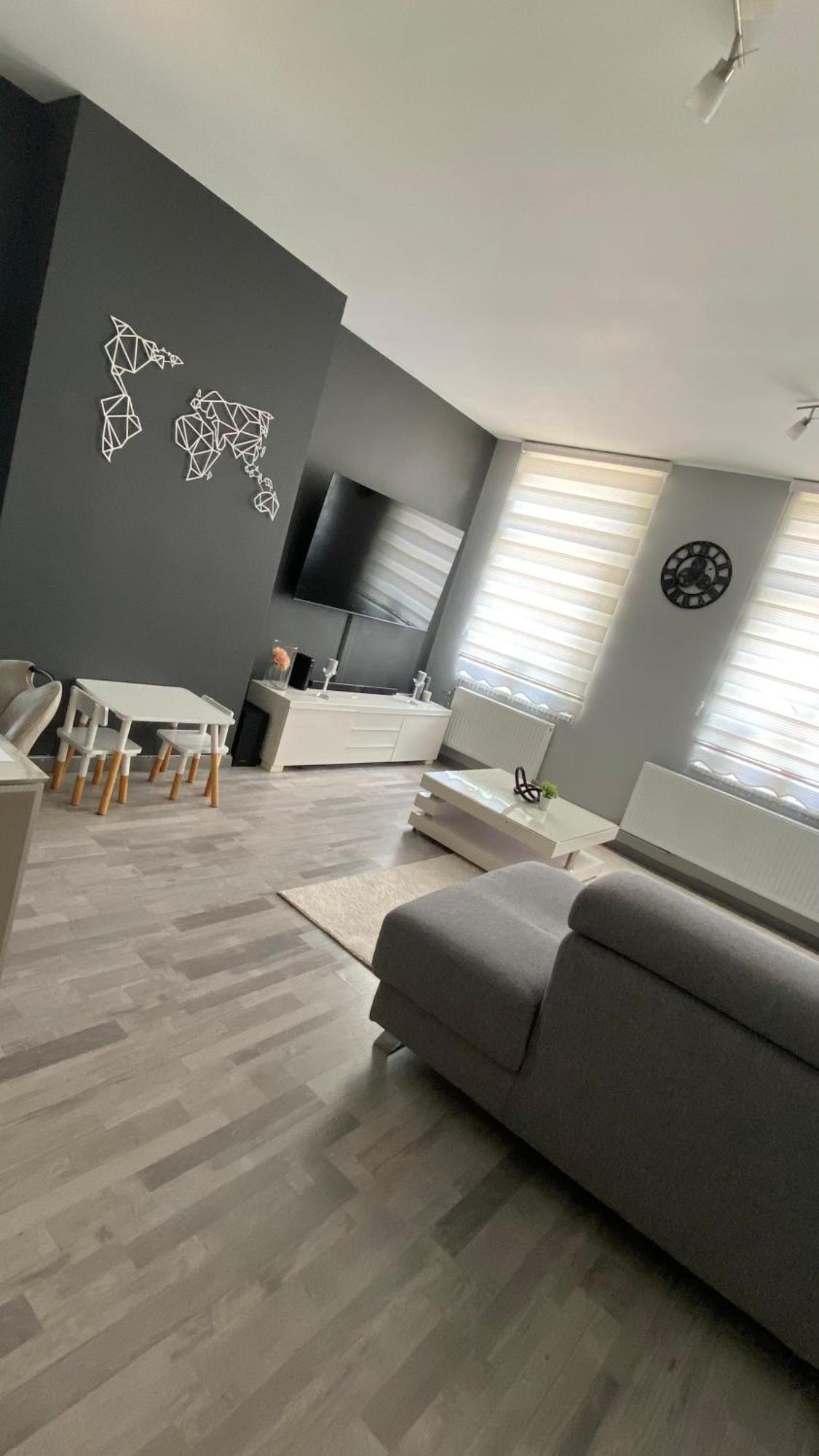 Next2Airport - Appartement House Of Lions Ransart Buitenkant foto