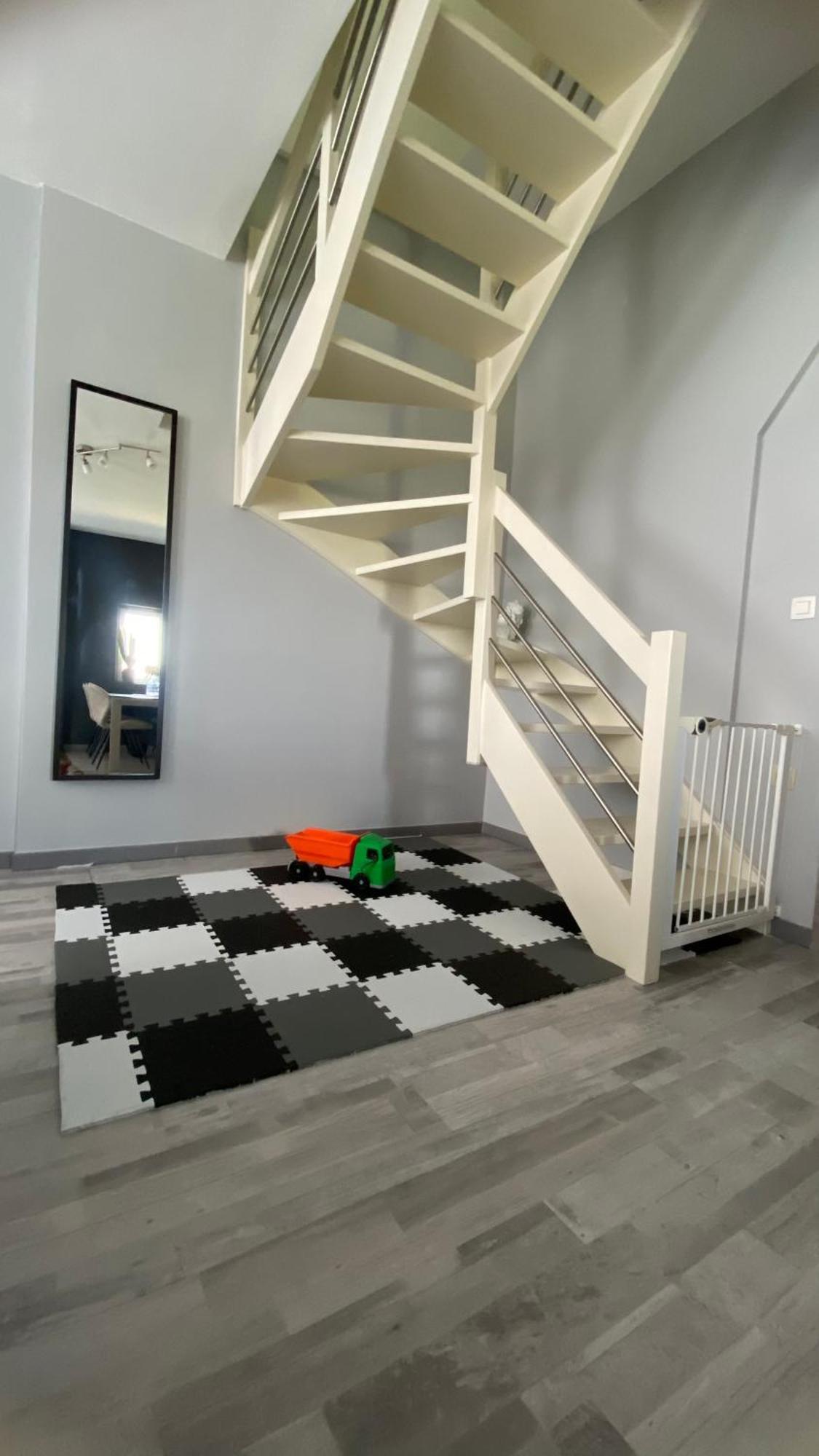 Next2Airport - Appartement House Of Lions Ransart Buitenkant foto