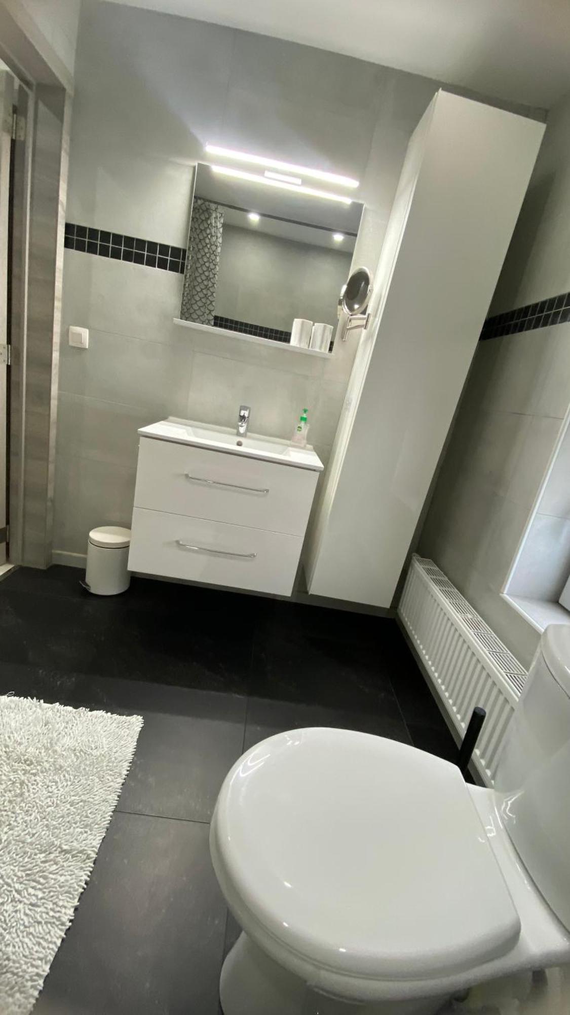 Next2Airport - Appartement House Of Lions Ransart Buitenkant foto